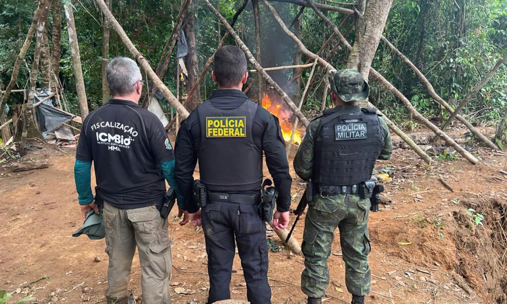 Polícia Federal intensifica ações contra garimpos ilegais no Amapá e Pará
