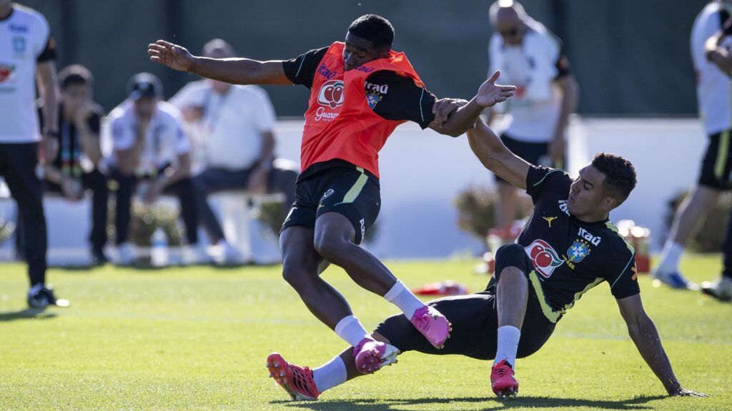 Ancelotti faz testes em treino do Brasil antes de amistoso contra o Egito