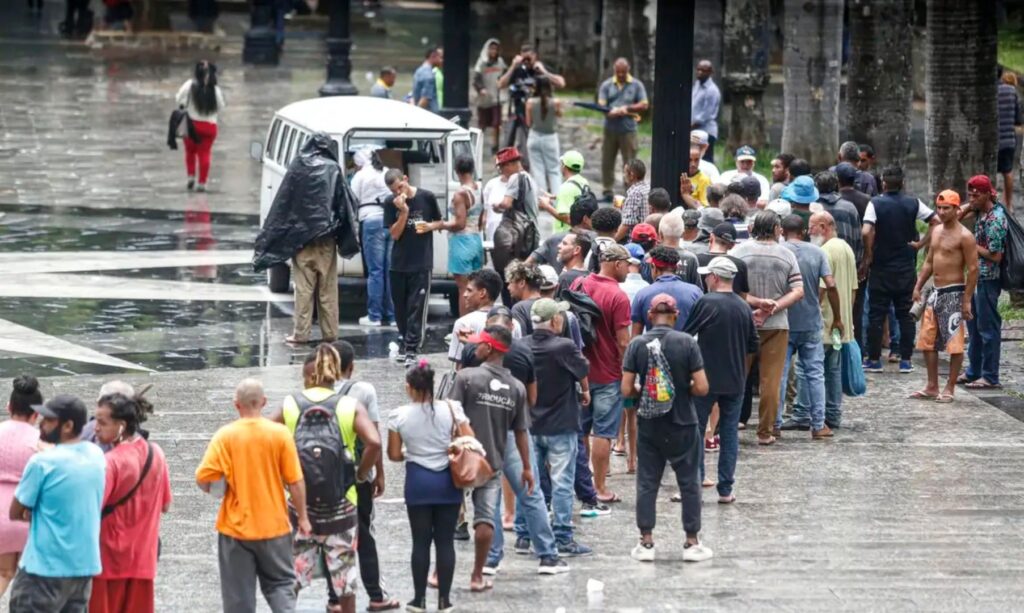O Estado de São Paulo concentra 40% de toda a população que vive em situação de rua no Brasil, com mais de 159 mil pessoas cadastradas | Paulo Pinto/Agência Brasil