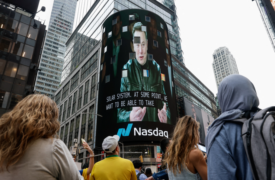 outro espetáculo global nesta sexta-feira em Nova York: a estreia da SpaceX na b