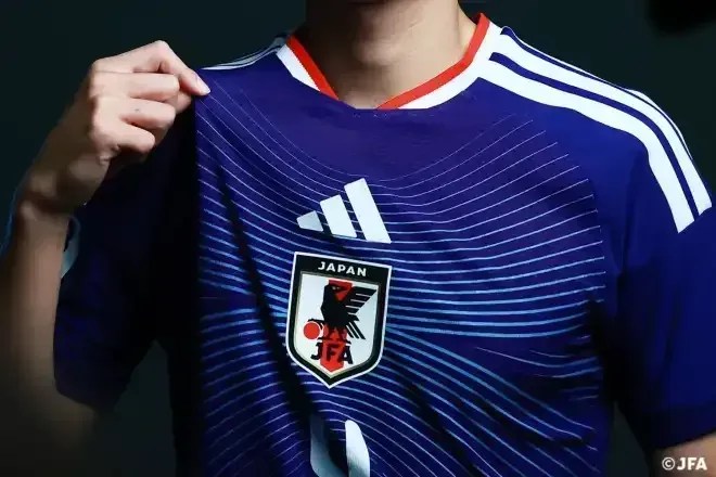 Camisa do Japão no futebol • Divulgação/jfa_samuraiblue