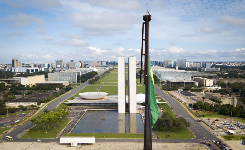 O Congresso analisa nesta 5ª feira (18.jun.2026) uma lista com 65 vetos