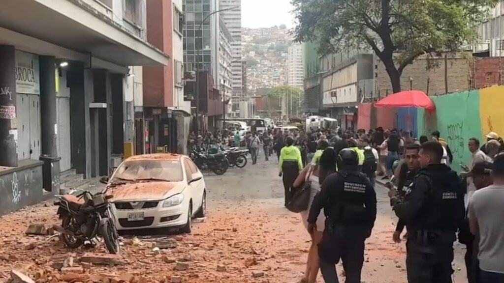 Dois terremotos atingiram a Venezuela na 4ª feira (24.jun.2026), sendo um de magnitude 7,2 e outro de 7,5; na imagem, destruição em Caracas