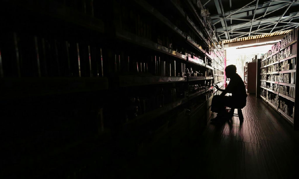 Como solicitar ressarcimento por danos causados pela falta de energia elétrica