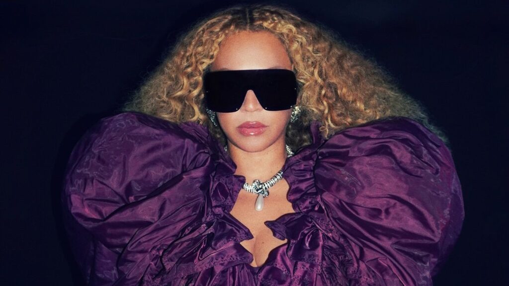 Beyoncé vem alimentando teorias de fãs há meses • Instagram/Beyoncé