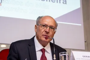 Alckmin destaca crescimento de exportações para a Europa em meio a tarifas dos EUA