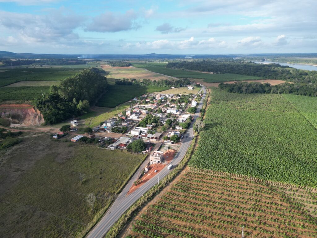 Iluminação pública chega ao trecho urbano da Es-248 em Humaitá