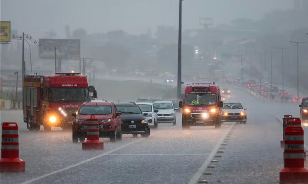Inmet alerta para chuvas intensas e riscos no Rio Grande do Sul
