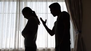 Queda de 2,5% nos feminicídios no Brasil no primeiro semestre de 2026