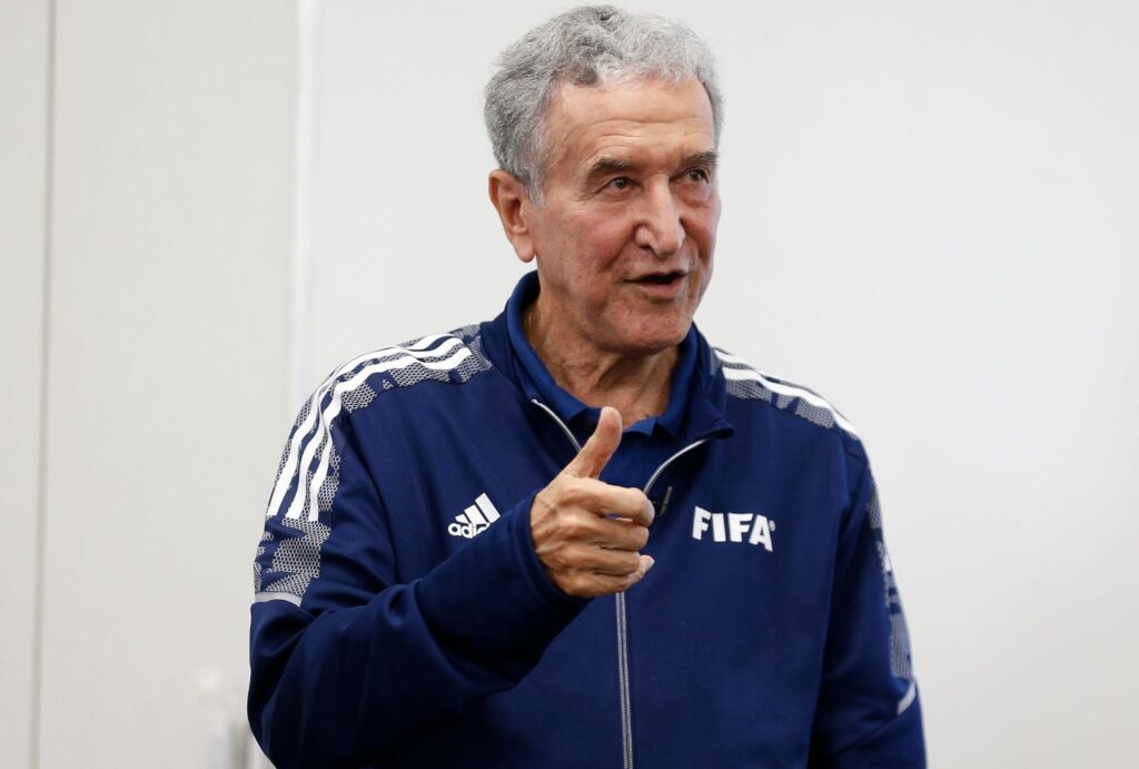 Carlos Alberto Parreira apresenta melhora e pode deixar UTI neste final de semana
