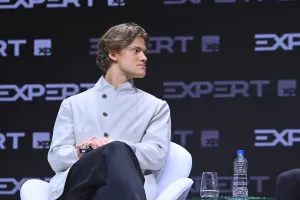 Lucas Braathen: como a pressão se transforma em privilégio e identidade na performance esportiva