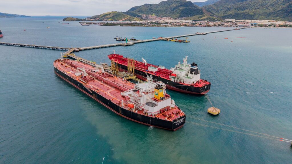 Petrobras registra queda de 37% nas exportações de petróleo para a China no 2º trimestre