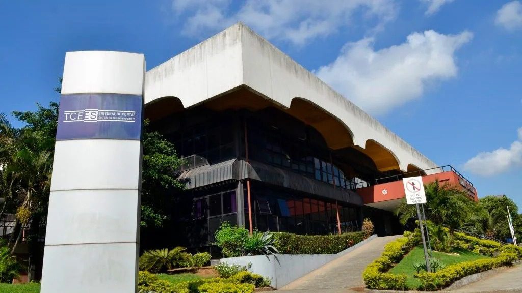 Tce-es interrompe contrato de R$ 6,8 Milhões da Prefeitura de Muniz Freire após investigação do Mpc-es