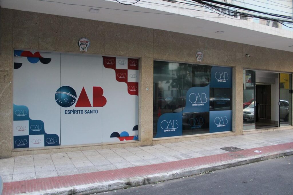 Ação da Oab-es oferece orientação jurídica gratuita na Praça Getúlio Vargas