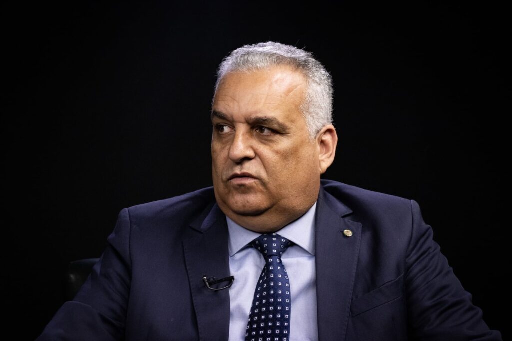 Alfredo Gaspar se oferece para exame de DNA após acusações de estupro