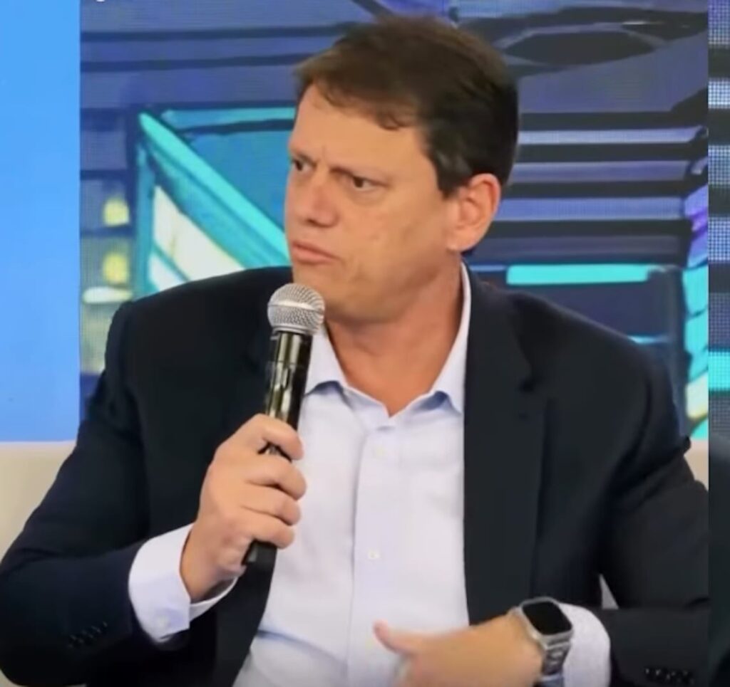 Aumento de 1% nos salários dos professores em SP pode custar R$ 500 milhões, afirma Tarcísio