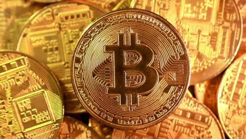 Bitcoin enfrenta queda antes do balanço da Nvidia e incertezas no mercado