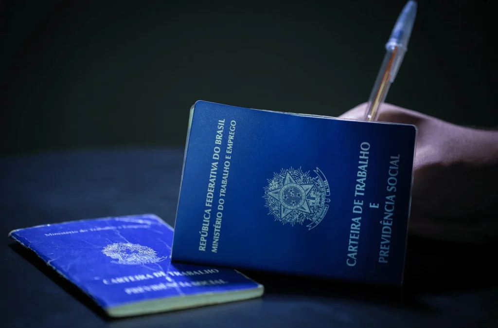 Brasil pode levar até 30 anos para compensar redução da jornada de trabalho
