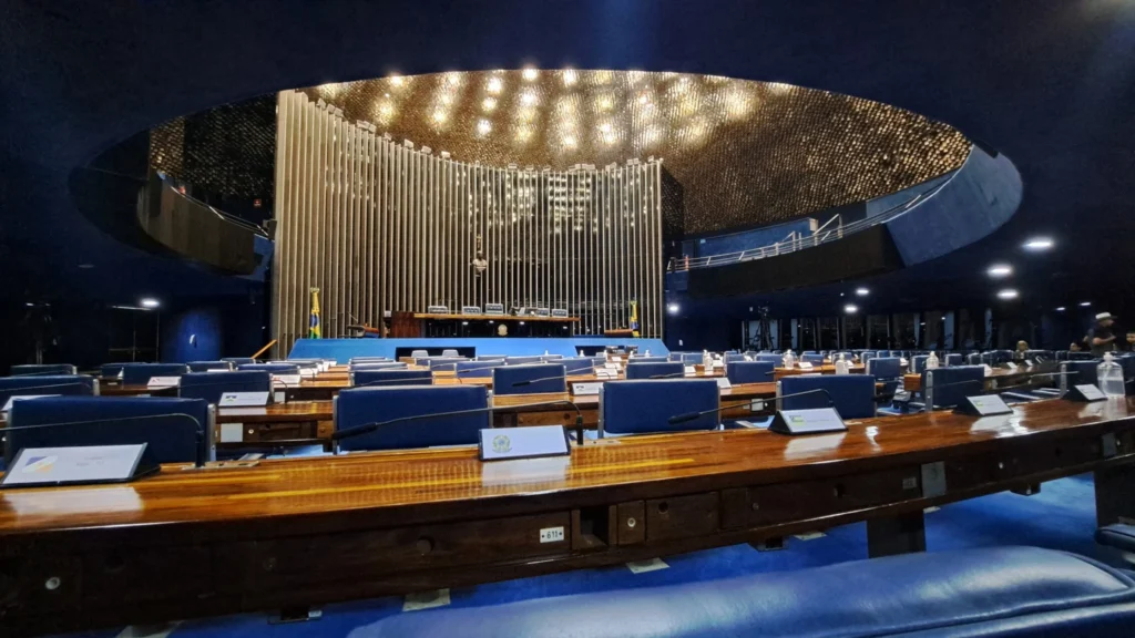 Candidatos ao Senado do ES são entrevistados ao vivo pelo Folha Vitória a partir de quarta-feira