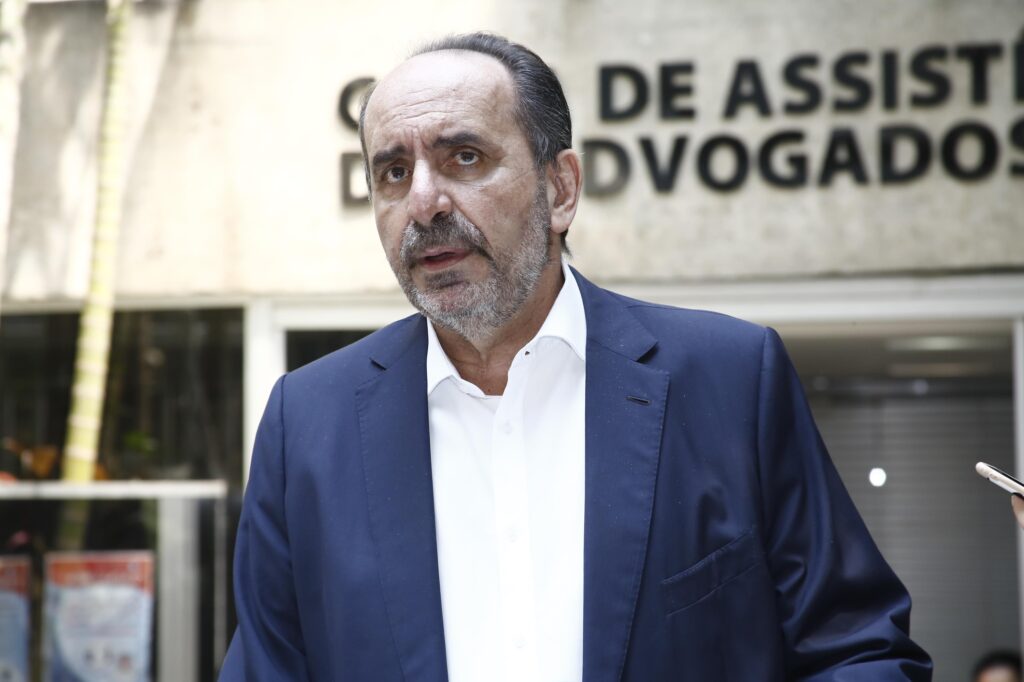 Crescimento do patrimônio de Alexandre Kalil em meio a dívidas trabalhistas levanta questões