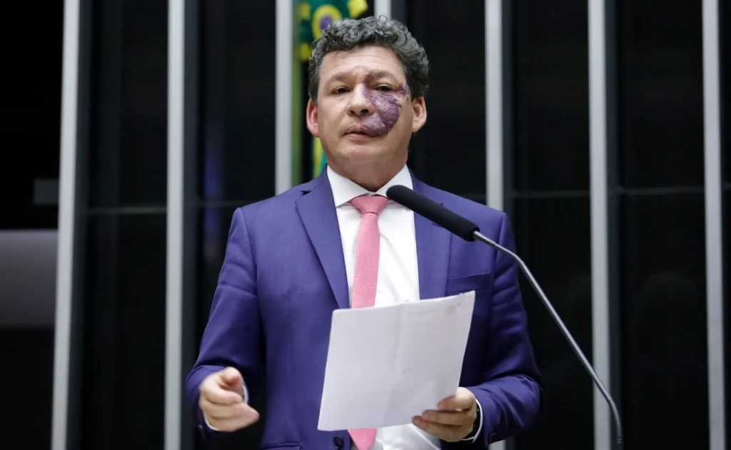 Deputado Reginaldo Lopes assume presidência da comissão sobre taxa de importação