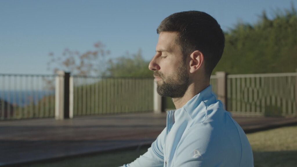 Djokovic reafirma sua posição contra a vacinação em documentário recente