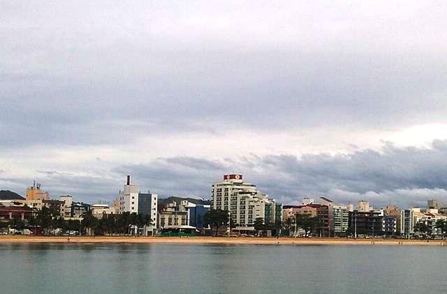 Domingo nublado e chuvoso no Espírito Santo traz temperaturas amenas