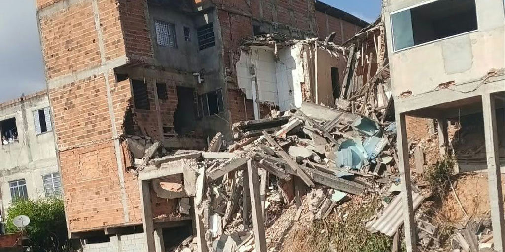 Explosão de botijão de gás provoca interdição de 13 residências em São Paulo