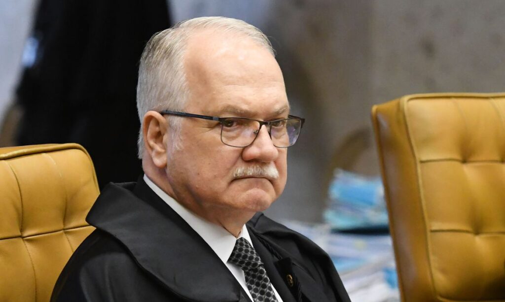 Fachin defende liberdade de imprensa e solidariza-se com Flávio Dino em sessão do STF