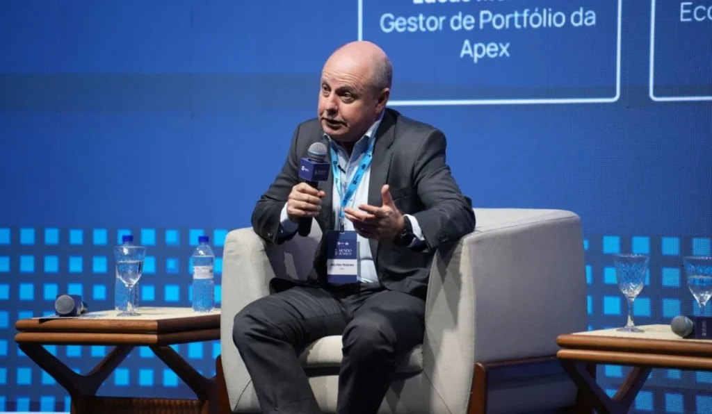 Flávio Bolsonaro integra economista-chefe da Apex em sua equipe de campanha