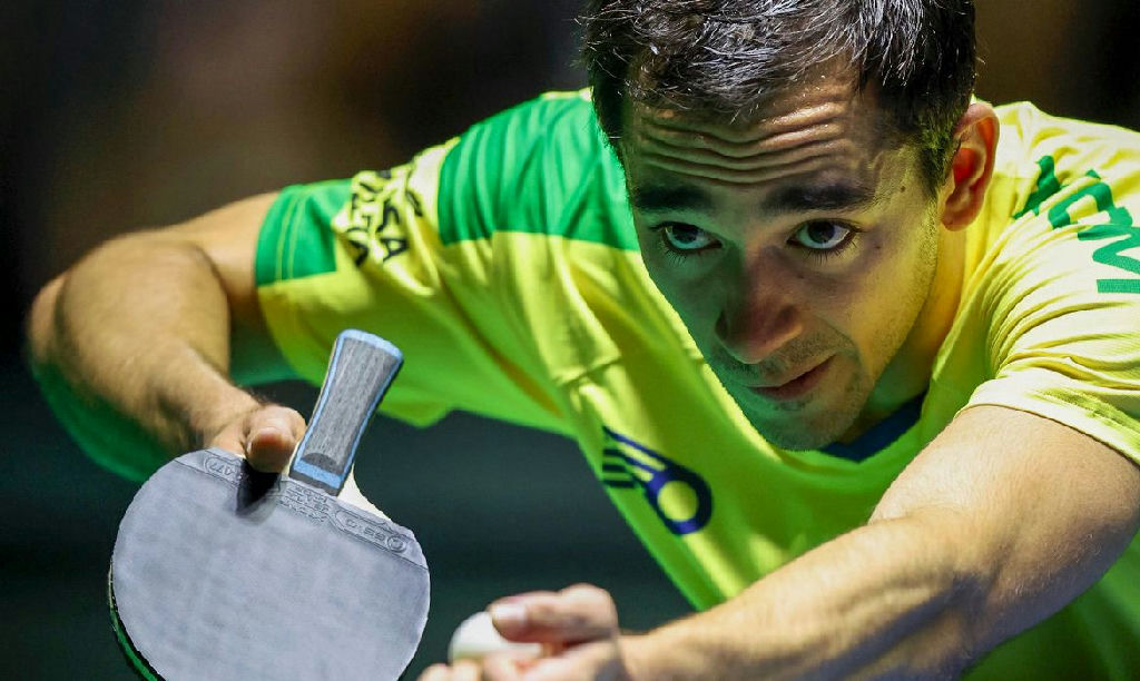 Hugo Calderano enfrenta Félix Lebrun nas quartas do Europe Smash após nova vitória