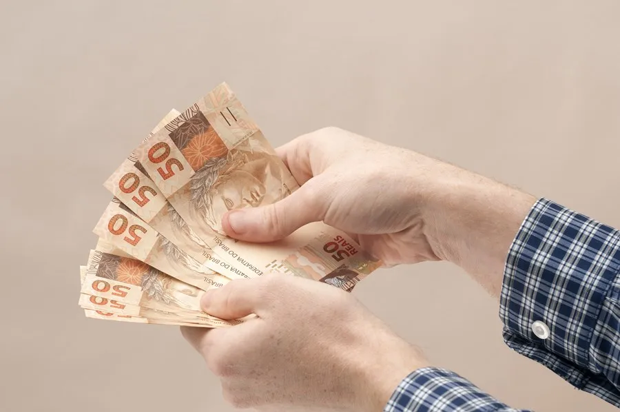 Inflação surpreende e provoca queda nas taxas do Tesouro Direto