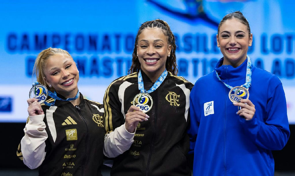 Lorrane Oliveira e Caio Souza conquistam ouro no Campeonato Brasileiro de Ginástica