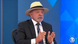 Lula prioriza crescimento econômico e minimiza preocupação com dívida pública