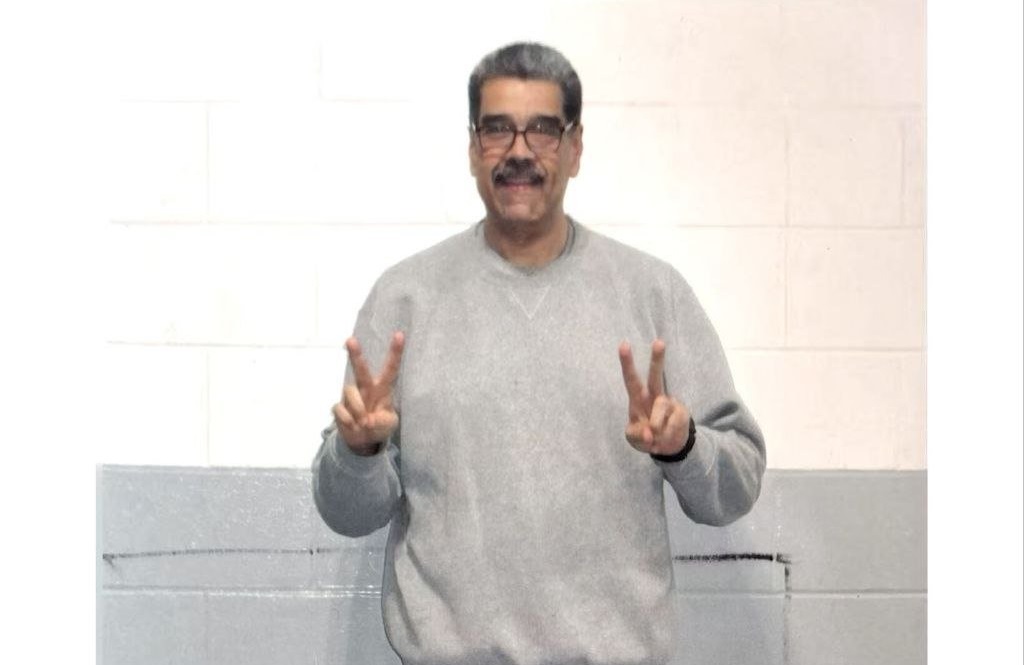 Maduro publica fotos sorridente da prisão nos EUA com mensagem de esperança
