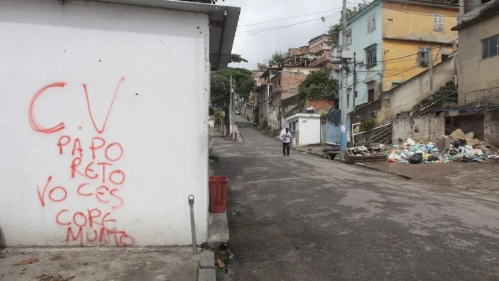 Polícia Militar intensifica operações contra o Comando Vermelho no Rio de Janeiro