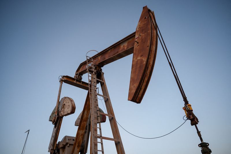 Preços do petróleo sobem pela terceira vez consecutiva em meio a tensões entre EUA e Irã