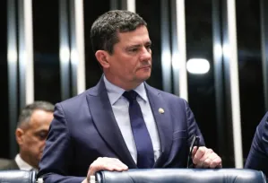 Sergio Moro é criticado por ausência em debate e restringe comentários nas redes sociais