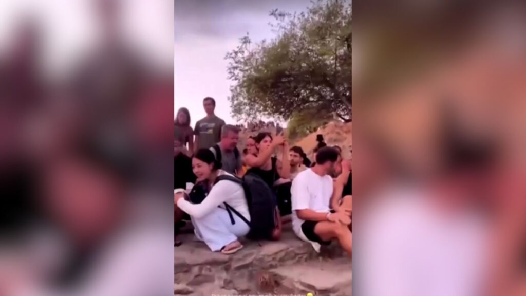 Terremoto de magnitude 7,7 assusta turistas na Indonésia