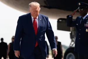 Trump destaca pressão econômica sobre o Irã e afirma que EUA agem com discrição