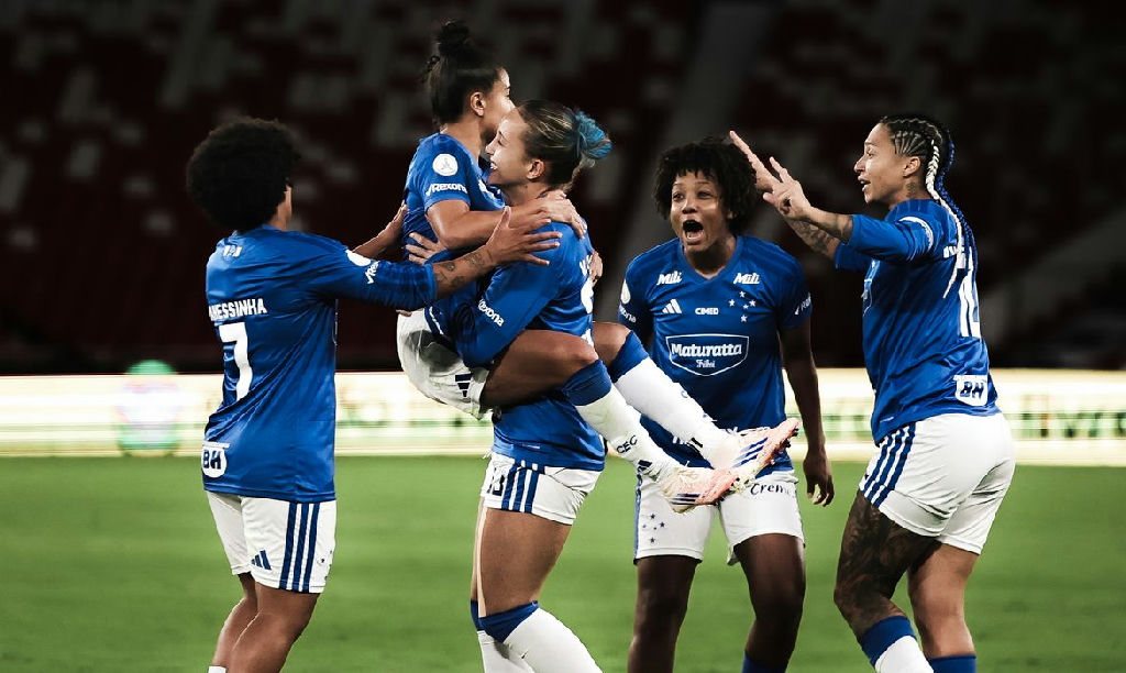 Cruzeiro supera desafios da altitude e inicia Libertadores com vitória