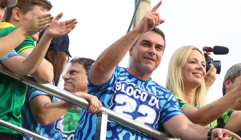 Flávio Bolsonaro conquista vitória expressiva no Espírito Santo no segundo turno