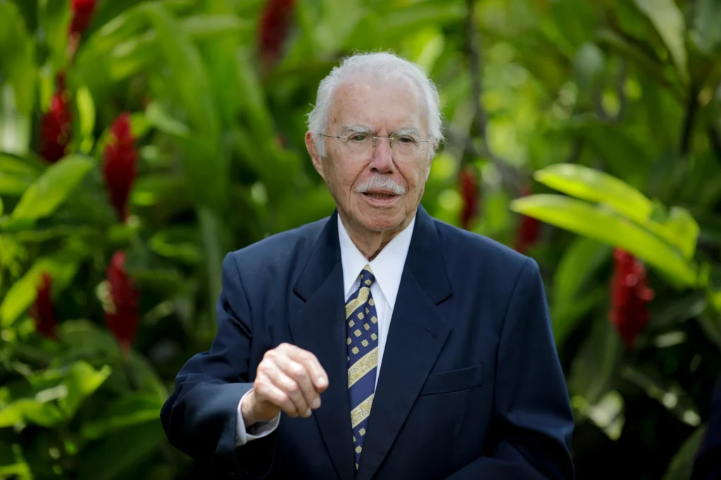 José Sarney é liberado do hospital após nove dias de internação