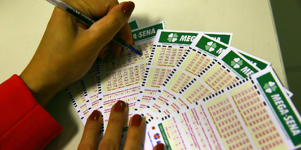 Mega-sena acumula e prêmio chega a R$ 112 milhões após sorteio sem ganhadores