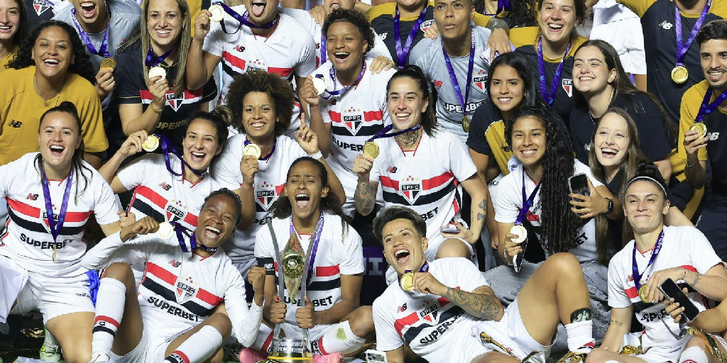 São Paulo conquista primeiro título brasileiro ao empatar com Corinthians