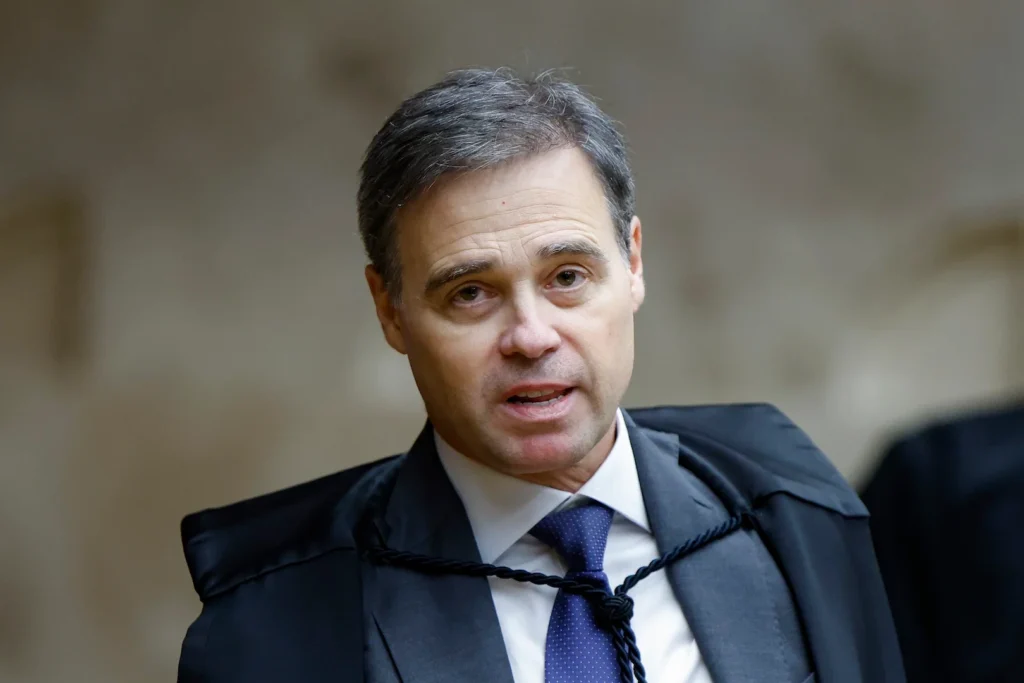 TSE avalia proibição de canais de Whatsapp antes do segundo turno eleitoral
