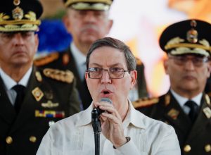 2026-01-09T002657Z_1311100354_RC2BXIAXXBBH_RTRMADP_3_USA-VENEZUELA-VICTIMS-TRIBUTE