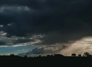 Agosto inicia com tempestades no Sul e seca em outras regiões do Brasil