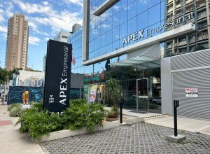 Apex Partners enfrenta crise severa com demissão em massa de 80% dos funcionários