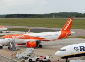 Apollo Global Management adquire Easyjet por £ 5,7 bilhões e transforma o mercado aéreo europeu